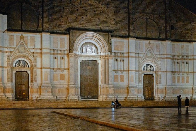 drinks-bites-in-bologna-private-tour