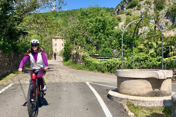e-bike-tour-with-wine-tasting-from-salo