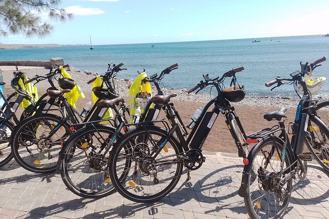 e-scooter-or-e-bike-maspalomas-tourvisit-western-town-sioux-city