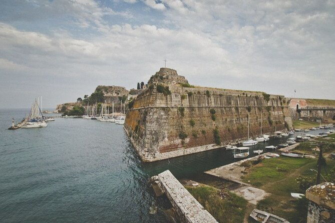 easy-corfu-private-tour-corfu-town-surroundings