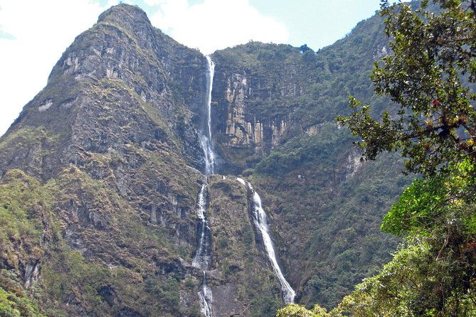 el-chorro-waterfalls-and-busa-lake-tour-from-cuenca
