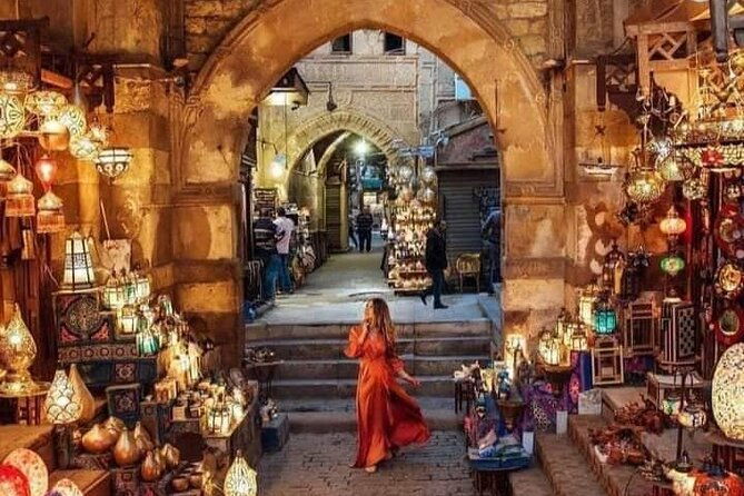 emam-elshafei-mosques-of-ala-elbayt-and-khan-elkhalili-market