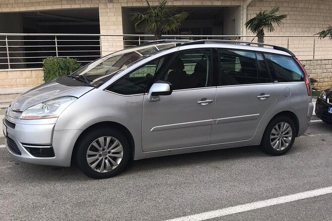 enjoy-private-transfers-by-car-or-van-from-podgorica-airport-to-budva-or-becici