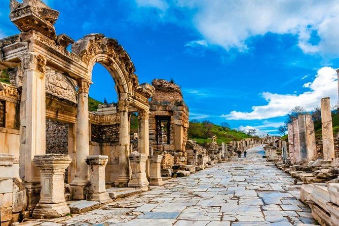 ephesus-tour-with-house-of-virgin-mary-2
