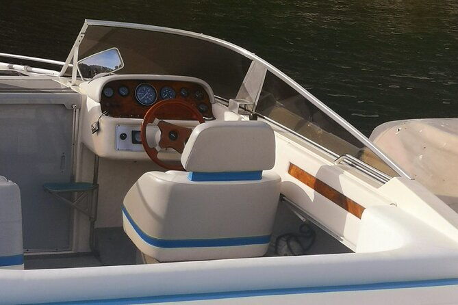 exclusive-private-guided-boat-tour-on-lake-como-1h-4h