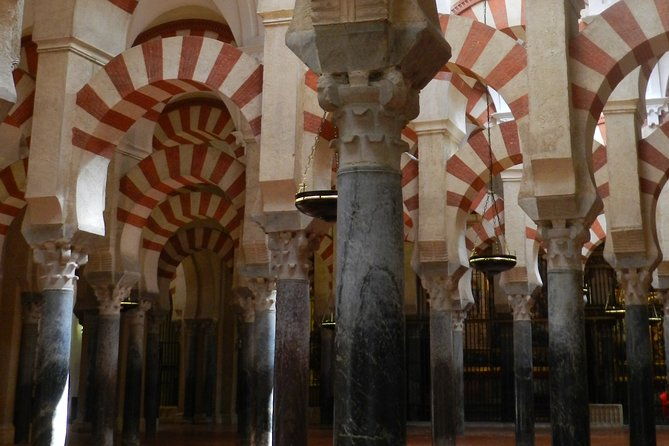 exclusive-visit-to-the-mosque-with-official-guide-small-groups-2