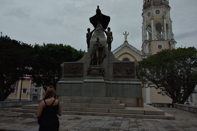 explore-casco-antiguo-experience-panama-viejo-ruins-museum