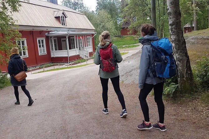 explore-happiest-helsinki-bike-ebike-bbq-sauna-forest-parks-4