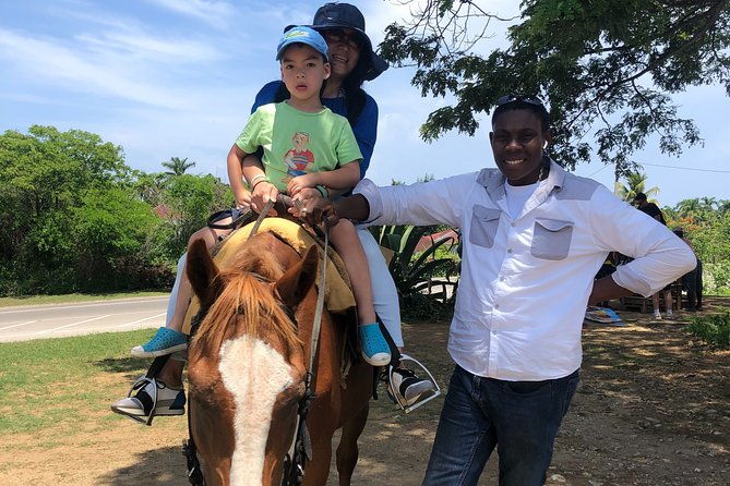 explore-montego-bay-to-horse-back-riding-river-tubing-blue-hole