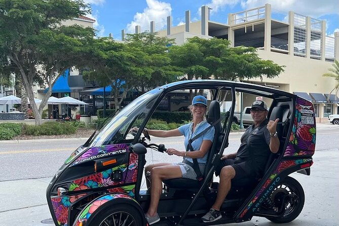 explore-srq-and-lido-key-in-an-arcimoto-electric-fuv