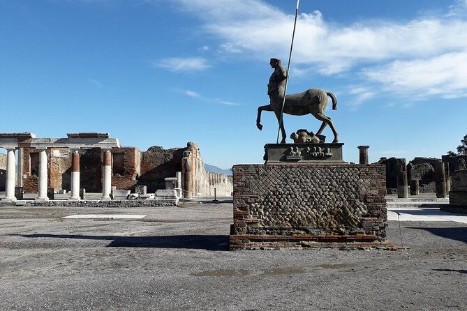 exploring-pompeii