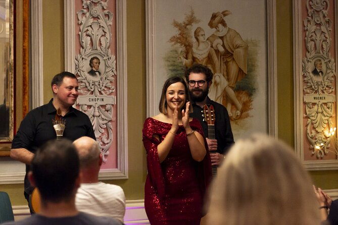 fado-concert-in-one-of-portos-most-beautiful-houses-2