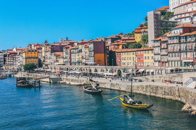 fado-tour-with-guide-dinner-live-show-in-porto-2