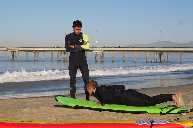 family-surf-lesson