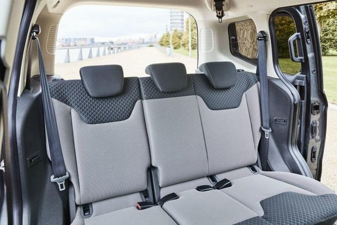 faro-airport-private-transfer-albufeira-arrival