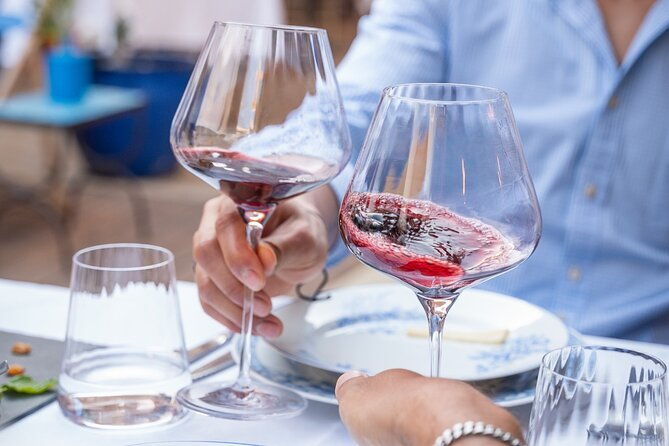 faro-city-portuguese-wine-tasting-and-tapas-guided-tour-2