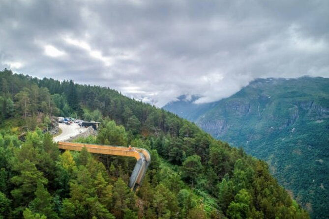 flam-the-spectacular-stegastein-viewpoint-tour-small-group-2