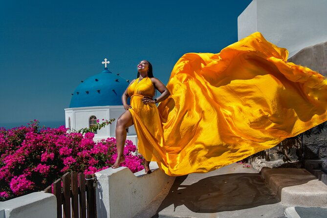 flying-dress-photoshoot-in-santorini-5
