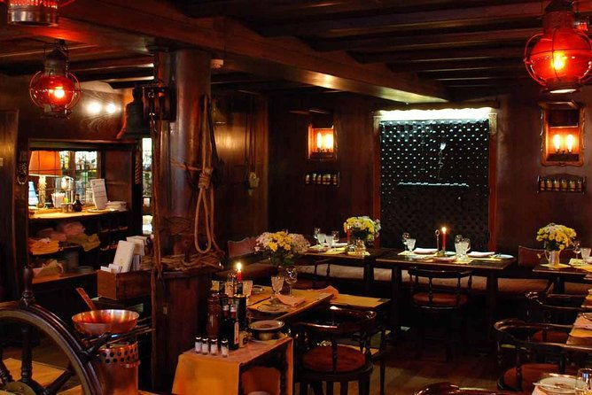 four-course-food-wine-pairing-elegant-dinner-in-venice