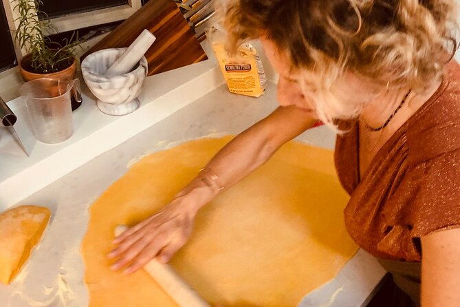 fresh-pasta-and-sauce-making-class-in-new-york