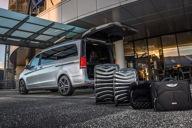 from-aeropuerto-punta-cana-puj-to-santiago-city-hotels