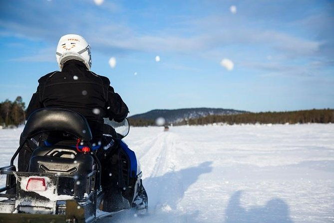 from-saariselka-ice-fishing-tour-to-lake-inari-reindeers-lunch