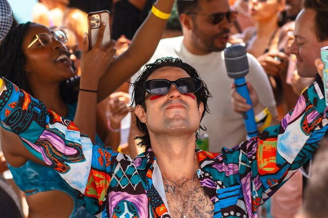 fuik-beach-boat-party