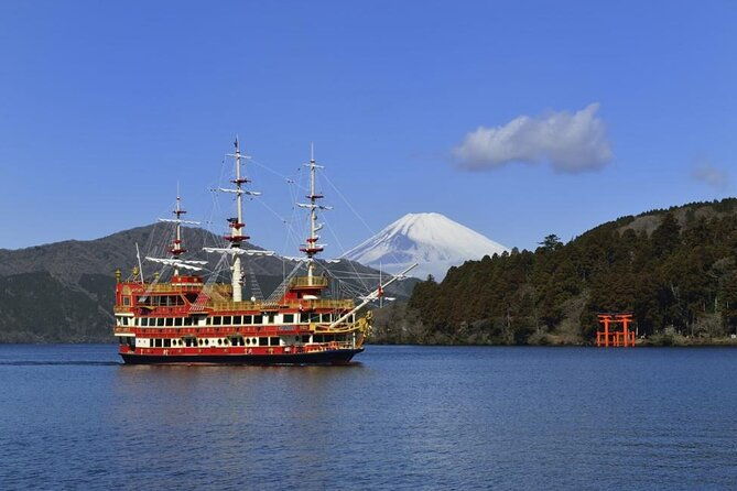 fuji-day-trip-to-hakone-pirate-boat-ropeway-gotemba-outlets