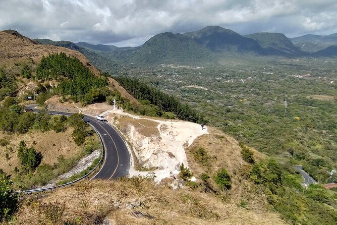 full-day-el-valle-de-anton-enchantment-tour-with-private-guide