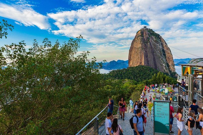 full-day-in-rio-christ-by-train-sugarloaf-selaron-barbecue