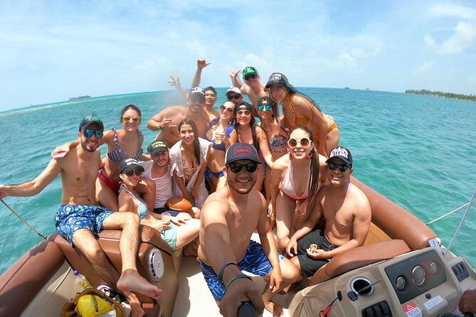 full-day-private-pontoon-tour-around-san-andres-island