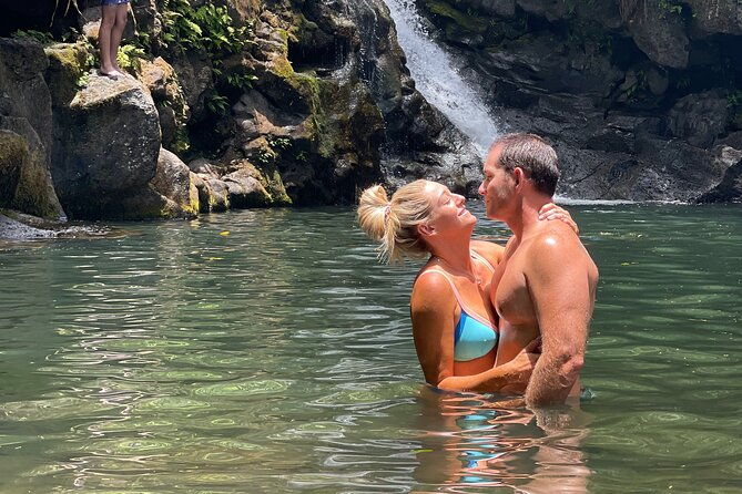 full-day-road-to-hana-and-waterfall-tour