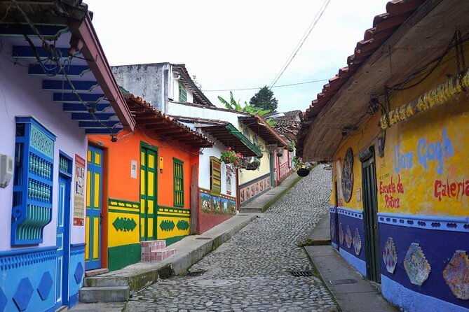 full-day-small-group-guatape-experience