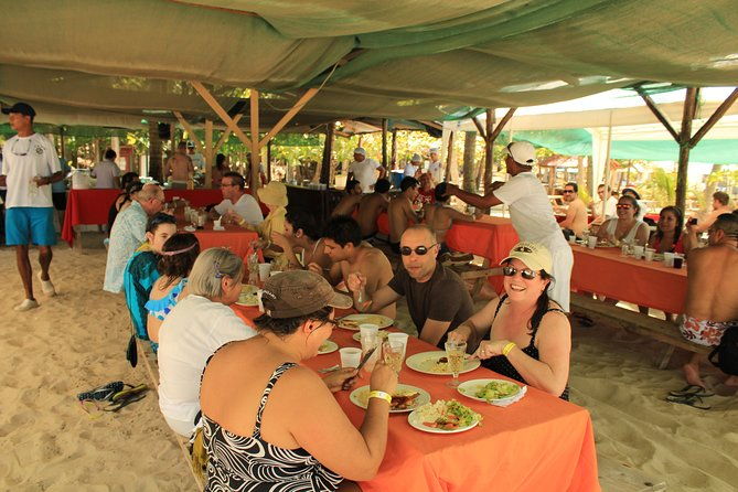 full-day-tortuga-island-cruise-from-san-jose