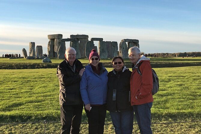full-day-tour-stonehenge-and-windsor