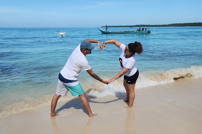 full-day-tranquil-beach-premium-terrestrial-plus-rosario-islands