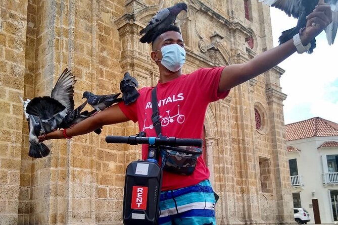 fun-scooter-ride-thru-the-walled-city-and-the-mythical-getsemani