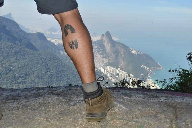 gavea-stone-trail-with-guide