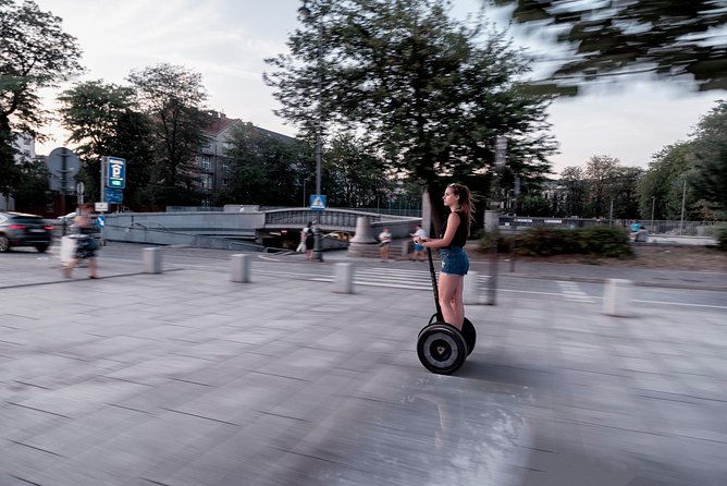 gdansk-by-night-15-hour-segway-tour