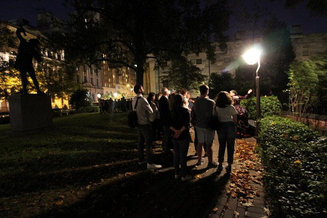 ghost-tour-of-philadelphia-by-candlelight-2