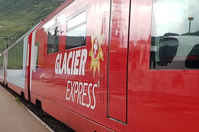 glacier-express-panoramic-train-round-trip-in-one-day-private-tour-from-basel
