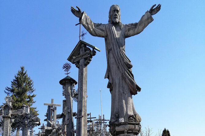 go-on-a-pilgrimage-from-riga-visit-siluva-and-hill-of-crosses