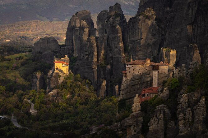 golden-sunrise-meteora-private-photo-tour