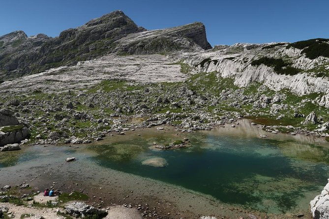 gorgeous-triglav-7-lakes-hiking-traverse-with-triglav-climb