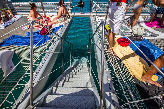 graciosa-marine-reserve-catamaran-day-trip-with-transfers