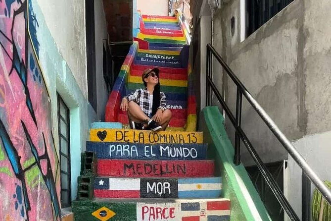 grafitour-comuna-13-more-than-a-tour-an-experience