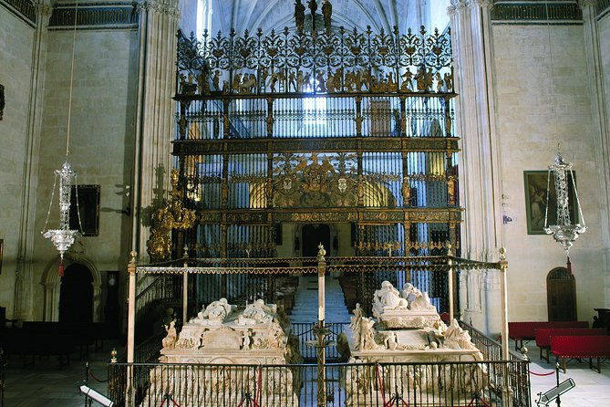 granada-private-walking-tour-with-cathedral-royal-chapel
