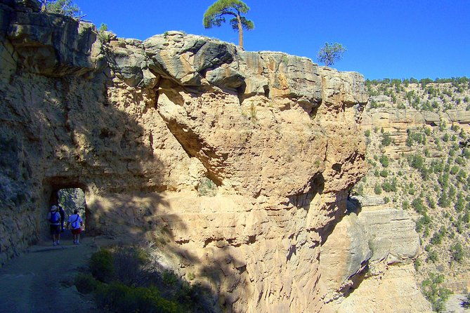 grand-canyon-hike-from-sedona-or-flagstaff-with-7-guest-limit