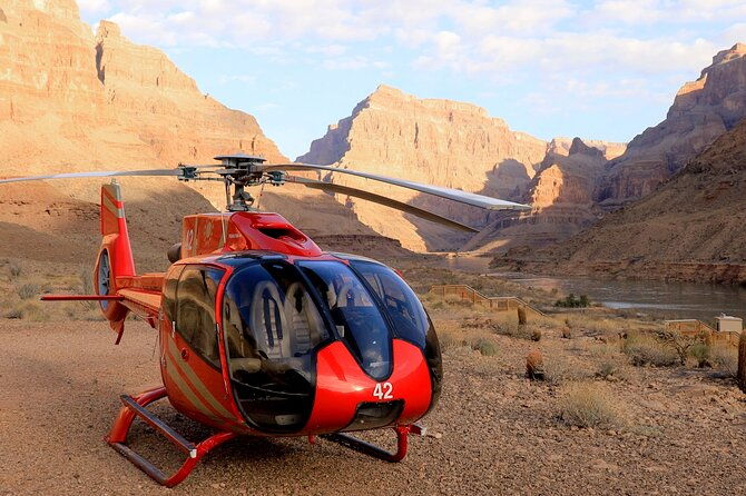 grand-canyon-west-helicopter-tour-with-vip-skywalk-and-boat-ride