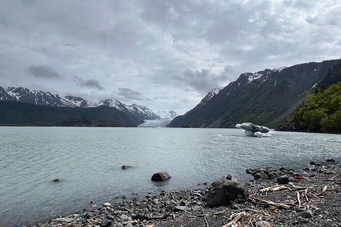 grewingk-glacier-hike-in-kachemak-bay-2